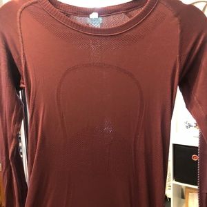 Lululemon women’s thermal long sleeve